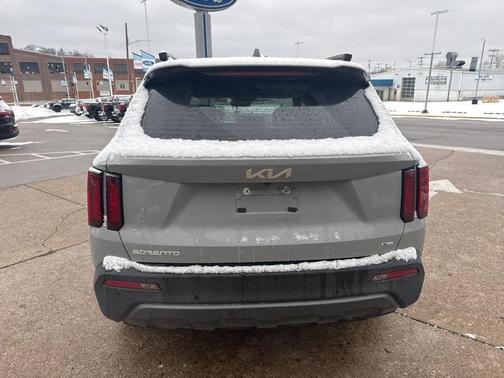 2023 Kia Sorento S