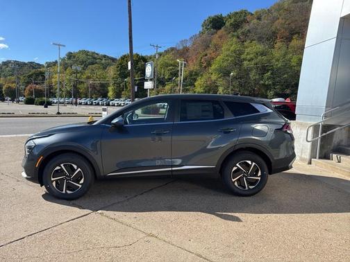 2025 Kia Sportage Hybrid LX