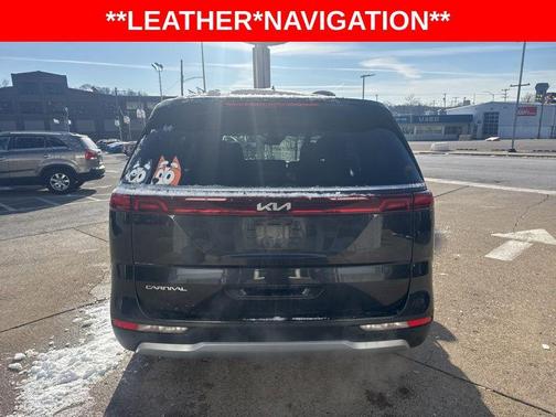 2023 Kia Carnival EX