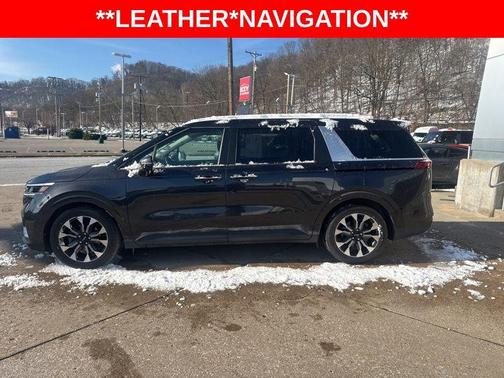 2023 Kia Carnival EX