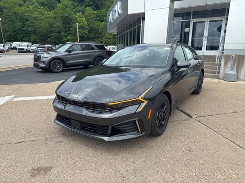 2025 Kia K5 LXS