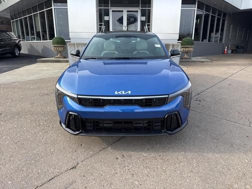 2025 Kia K4 GT-Line Turbo