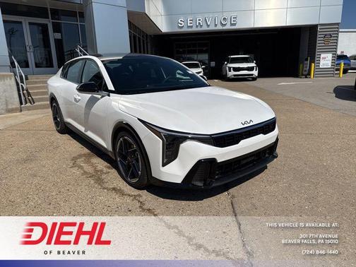 Snow White Pearl 2026 Kia K4 GT-Line