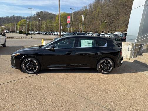 Aurora Black Pearl 2026 Kia K4 GT-Line