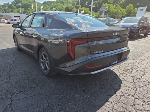 Interstellar Gray 2026 Kia K4 LXS