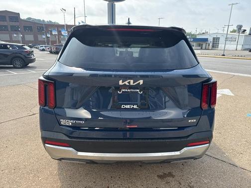 2025 Kia Sorento S