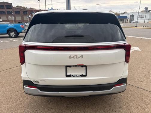 2026 Kia Carnival LXS