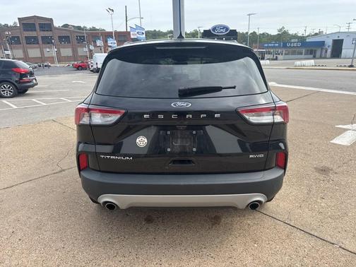 2022 Ford Escape Titanium
