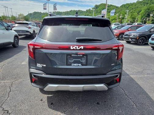 Grey 2026 Kia Seltos EX