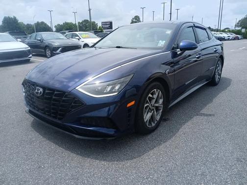 2022 Hyundai SONATA SEL