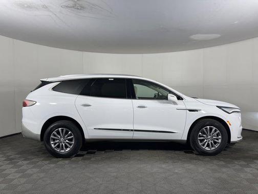 2023 Buick Enclave Essence AWD