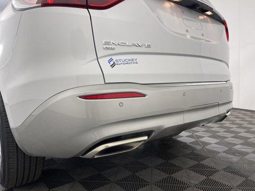 2023 Buick Enclave Essence AWD
