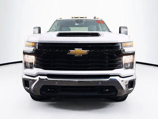 2025 Chevrolet Silverado 3500 WT