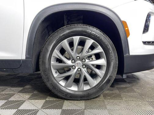 2025 Buick Enclave Preferred FWD