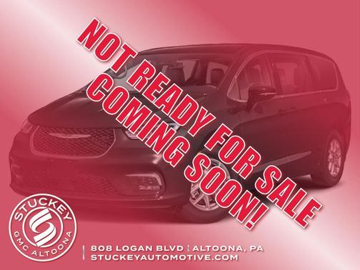 Diamond Black Crystal Pearlcoat 2025 Chrysler Pacifica L