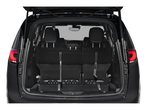 Diamond Black Crystal Pearlcoat 2025 Chrysler Pacifica L