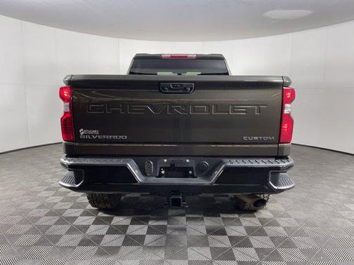 2022 Chevrolet Silverado 2500 Custom
