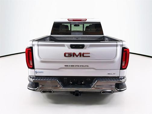 Glacier White Tricoat 2026 GMC Sierra 1500 SLT