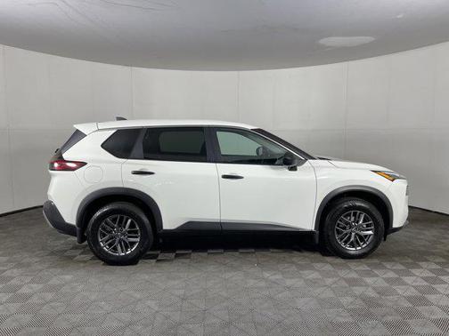 2022 Nissan Rogue S
