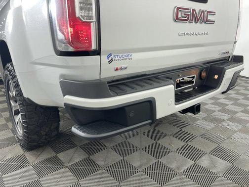 2022 GMC Canyon Base