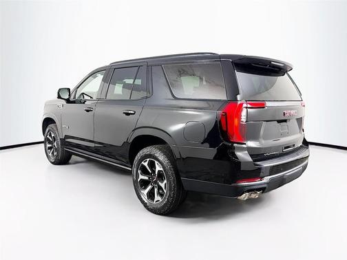 2026 GMC Yukon 4WD AT4