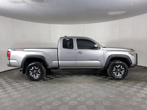 2016 Toyota Tacoma SR5