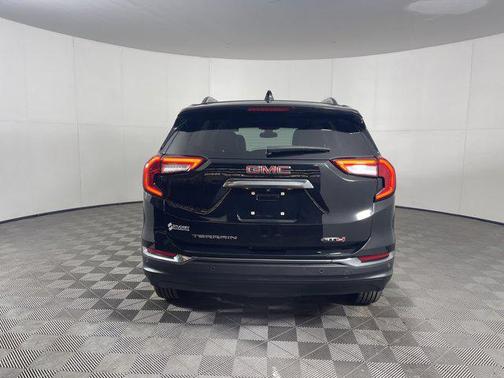 2022 GMC Terrain AWD AT4