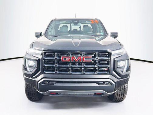 Onyx Black 2024 GMC Canyon AT4