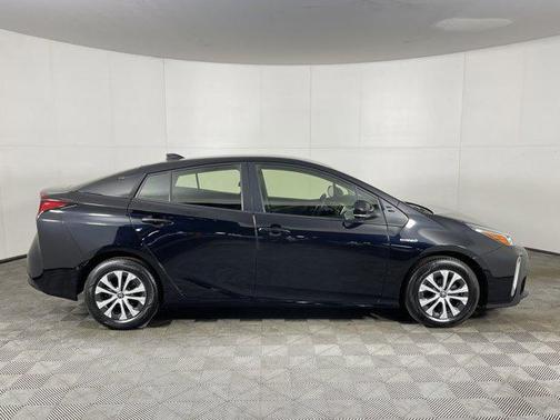2022 Toyota Prius LE