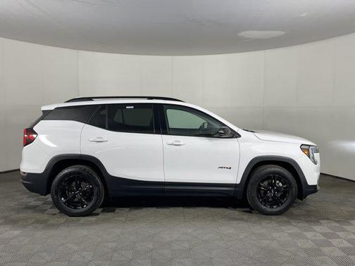 2023 GMC Terrain AWD AT4