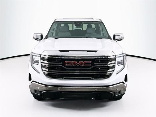 Glacier White Tricoat 2026 GMC Sierra 1500 SLT