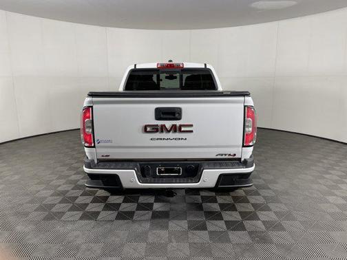2022 GMC Canyon AT4
