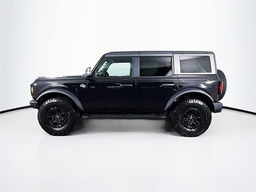 Shadow Black 2023 Ford Bronco Wildtrak