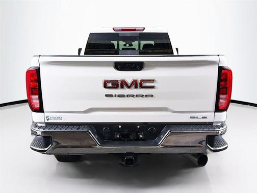 Summit White 2025 GMC Sierra 2500 SLE