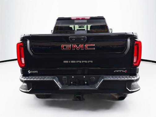 Ebony Twilight Metallic 2022 GMC Sierra 2500 AT4