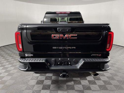 2022 GMC Sierra 2500 AT4