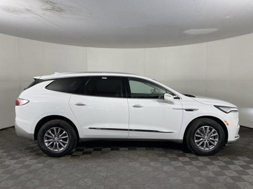 2024 Buick Enclave Essence AWD
