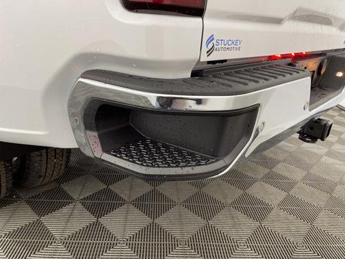 2026 GMC Sierra 3500 SLT