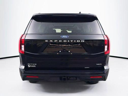 2025 Ford Expedition Max Active 4x4