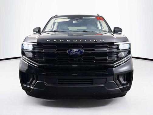 2025 Ford Expedition Max Active 4x4