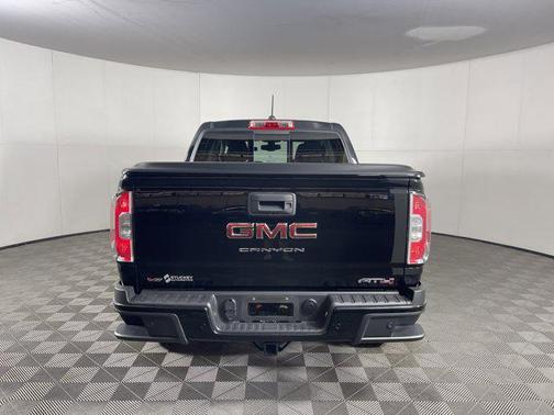 2022 GMC Canyon AT4