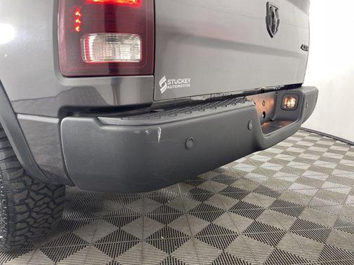 2023 RAM 1500 Classic Warlock Crew Cab 4x4 5'7' Box
