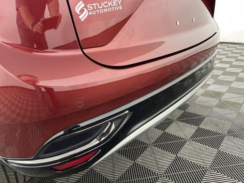 2023 Buick Envision Essence AWD