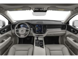 Crystal White Pearl Metallic 2019 Volvo XC60 T6 Momentum