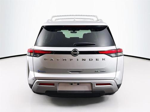 Brilliant Silver Metallic 2025 Nissan Pathfinder SL 4WD