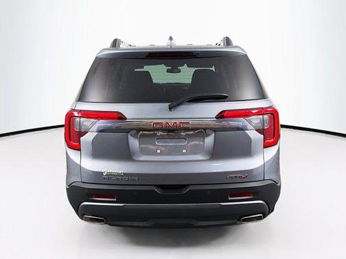 2021 GMC Acadia AWD AT4