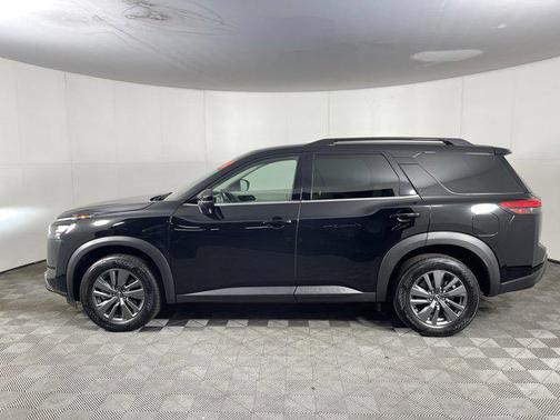 2024 Nissan Pathfinder SV 4WD