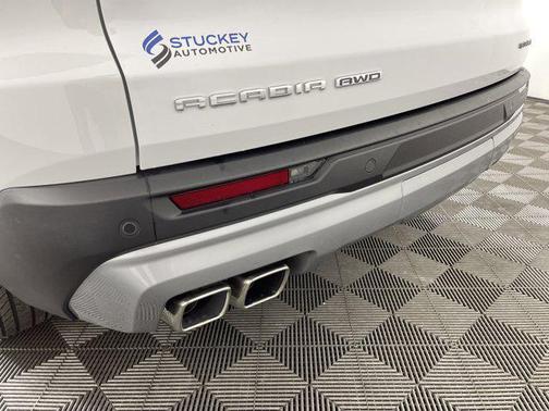 2025 GMC Acadia AWD Elevation