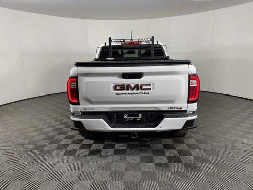 2023 GMC Canyon AT4