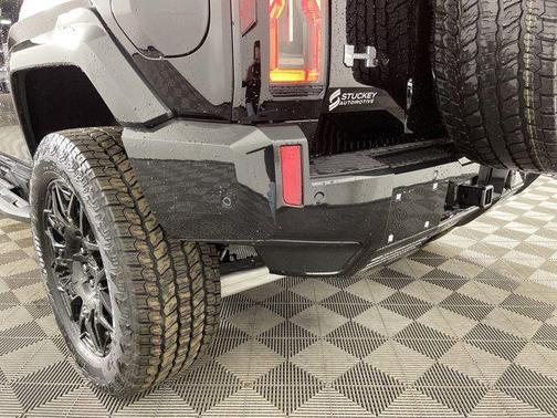 2025 GMC HUMMER EV SUV 2X